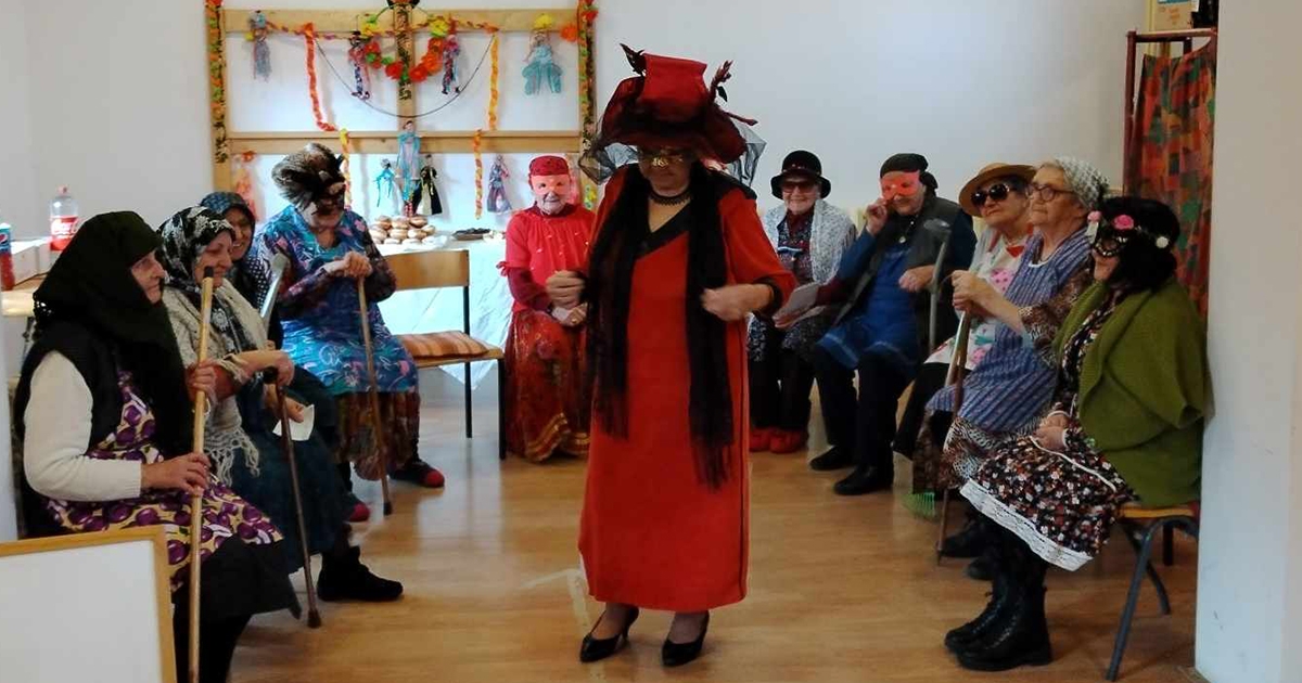 Jókedvű szépkorúak